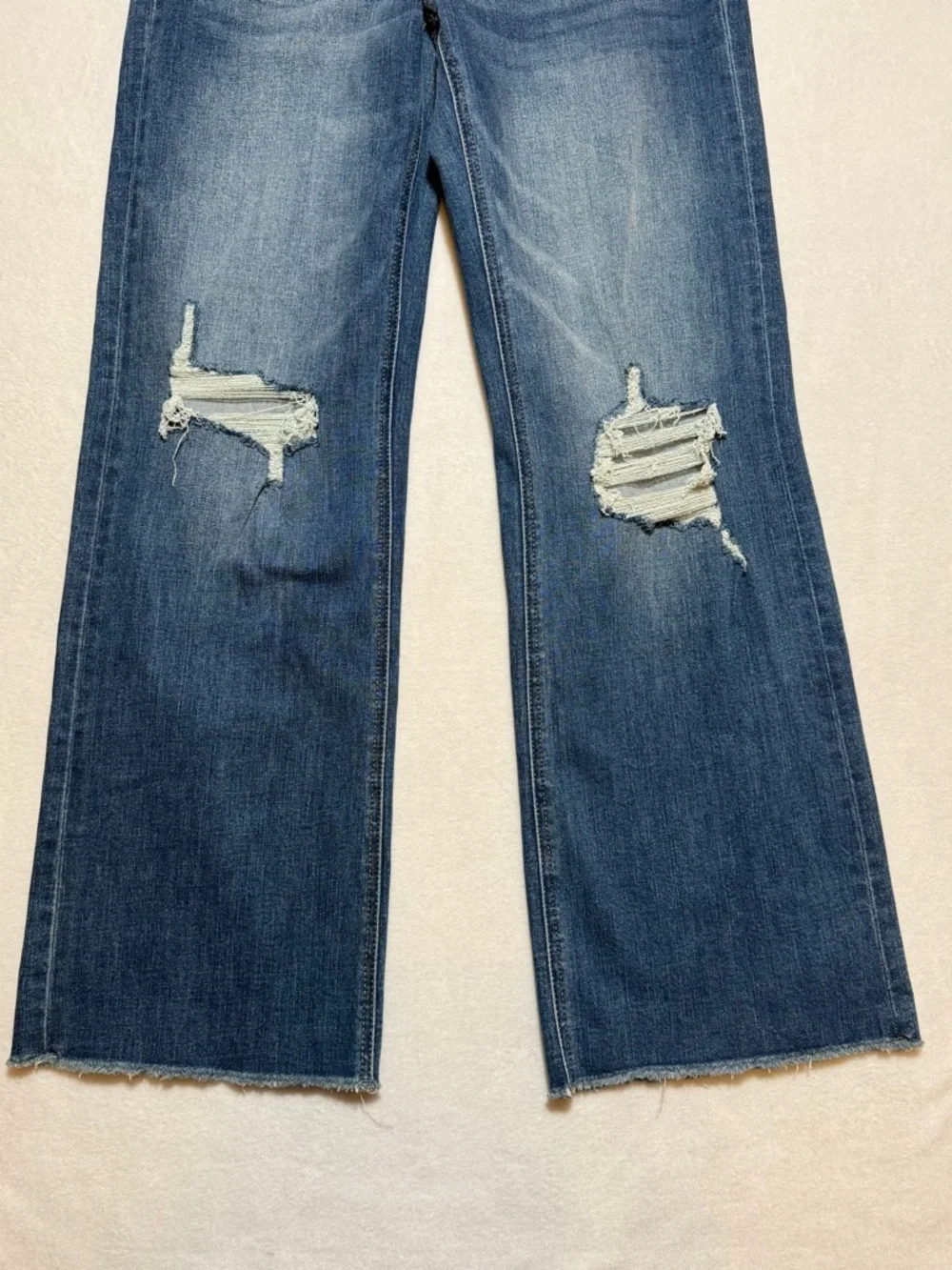 Mica High-waisted Blue Wide-Leg Flare Distressed Boho Jeans Women’s Size 25 - Picture 11 of 14